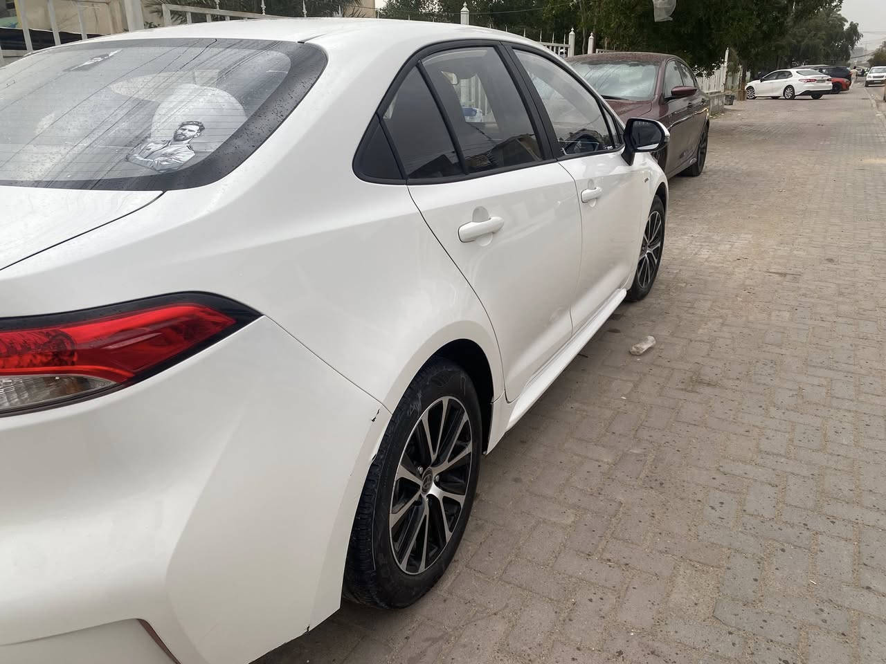 كورلا هايبرد 2025 شكل الامريكي ماشيه 32 الف سياره خير من الله وبانزين اخلي بس محسن ودهن اصلي وسياره ع اي وباسمي شخصيا سياره كفالة عامه عده شخوط بدعاميه مثل مموضح بصور مكان السياره بغداد توصل ***********

