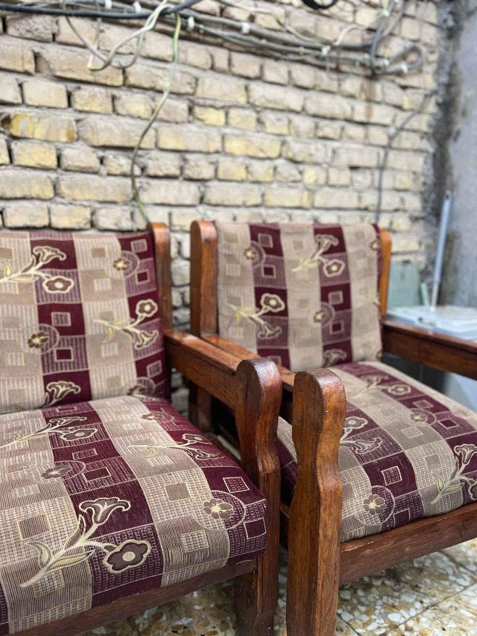 سلام عليكم الكراسي سعرهن 35 مكاني بغداد *********** بي واتساب
