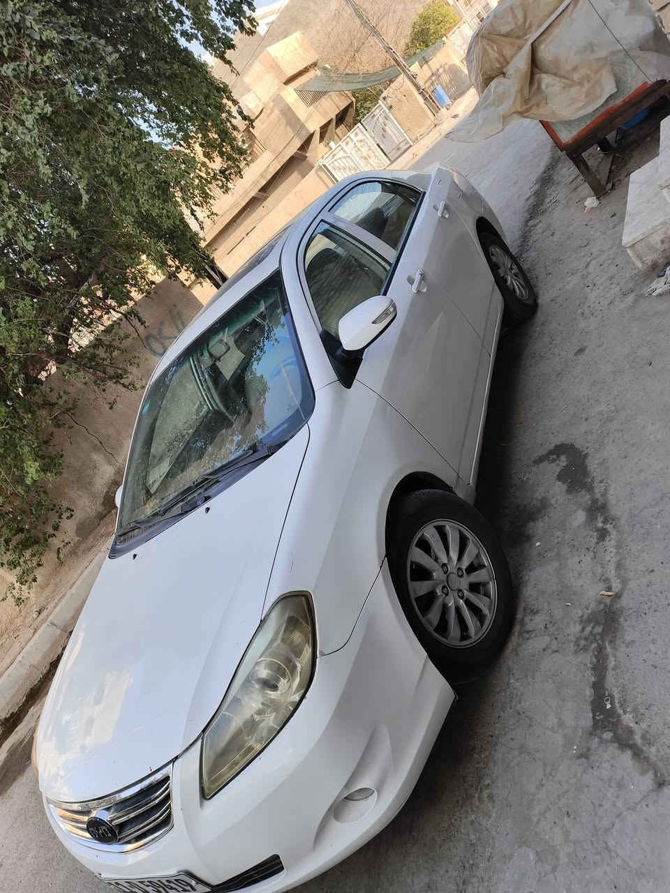 سلام عليكم اخوان بي واي دي جي ثري موديل 13 كير مكينه كورلاه 1800نحله وسياره كامله من كل نقص تحويل ثاني يوم سياره بيه باب الي بجهت صف سايق مصبوغة وباقي كله مقفوله
مكاني بل البياع وسعره 55 هذا رقمي وبل خدمه ***********
