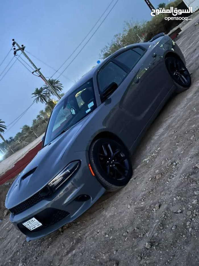 سلام عليكم جارجر 2019 اصل سمنتي
رقم جديد إنكليزي بغداد مشروع وطني بسمي تحويل ثاني يوم 

موصفات 

◾️محرك 3600 تو ويل 

◾️بصمة تشغيل دخول ذكي +تشغيل عن بعد 

◾️كشنات تدفئة تبريد + كشنات كهربائي +ستيرن كهرباء

◾️تبريد قطعتين امامي خلفي 

السعر 215وبيها مجال قليل 

***********
