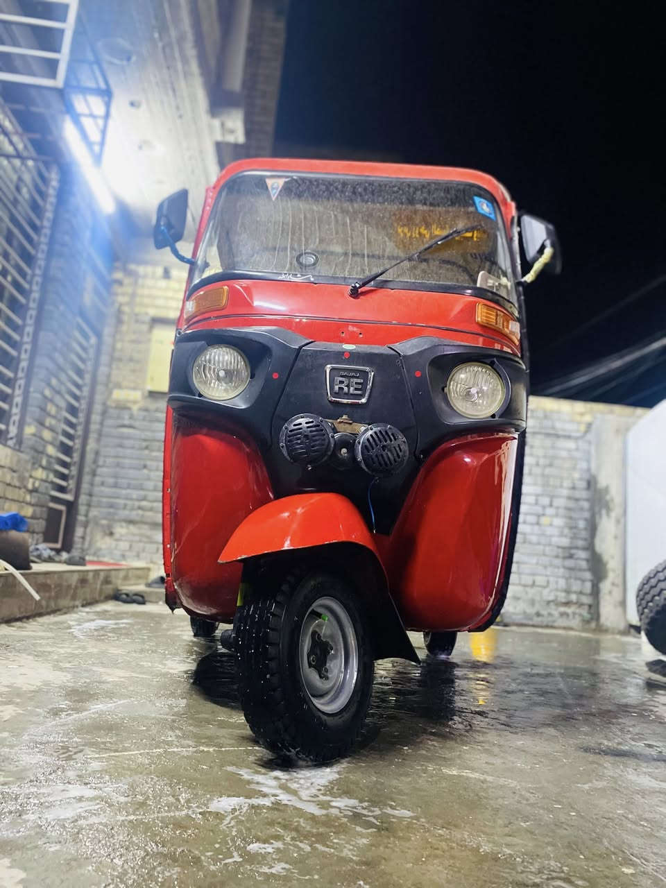 السلام عليكم تكتك للبيع التكتك 19بل سنوية 18 خير من الله ما ناقصهة برغي رقم نكليزي بسمي تحويل ثاني يوم بيهة ضربة بل صفحة شبرين معمرة دوس التكتك جاهزة كبل للشارع كير مكينة اكسل كلة جديد كهربائيات كلهة شغالة مكاني بغداد الحسينية مال راشدية السعر خاص ***********
