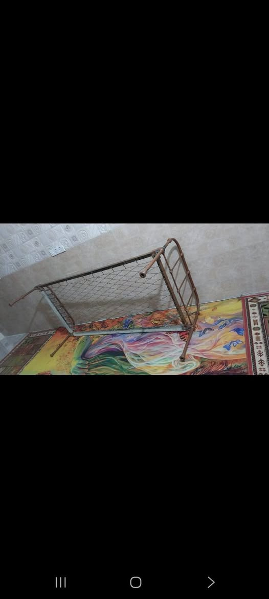 غراض للبيع مجمده سعره ١٥٠ كاونتر ٤٠ جربايه ٢٠ وبيهن مجال بصيط مكان ابودشير شارع الضغط


**إذا كنت صاحب هذا الإعلان وتريد حذفه لأي سبب، رجاءا أرسل رسالة إلى الدعم الفني**