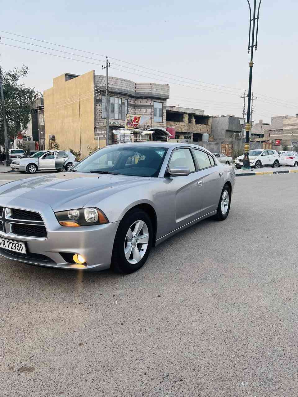 جارجر ٢٠١٣ بصره سنويه جديده بيها الباب الخلفي مصبوغ فقط مكفوله من الضربه علما أنا السياره كانت ١٤ ورجعتها على موديلها   الأصلي ٢٠١٣ نتكفل كافه الأصوليات والتحويل والغرامات وانريد تحويل شرط سعرها ١٣٥ للاتصال ***********
