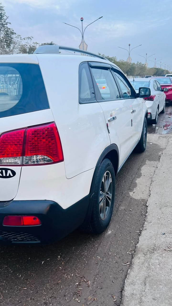 سلام عليكم للبيع كيا سورنتو 
موديل 2011 كلين بدون صبغ 
فقط بي رصعات يم الهلال كير ومحرك بشرط لاصرف لابخار 
محرك مفتوح بشرط 
هزه فحص سنويه كله جديد 
رقم سليمانيه 
سعر 145 وبي مجال مكان وصاحب السيارة بكركوك للاستفسار من صاحب السيارة الاتصال عالرقم *********** كركوك, العراق
