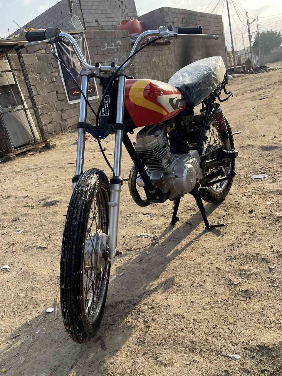 سلام عليكم دراجه لبيع أدوات مكينه نضيفه غراض كله جديدي شاصي صيني مودي 2025 دراجه. حلوه سعر 300
بصره 5ميل رقم لهاتف ***********
