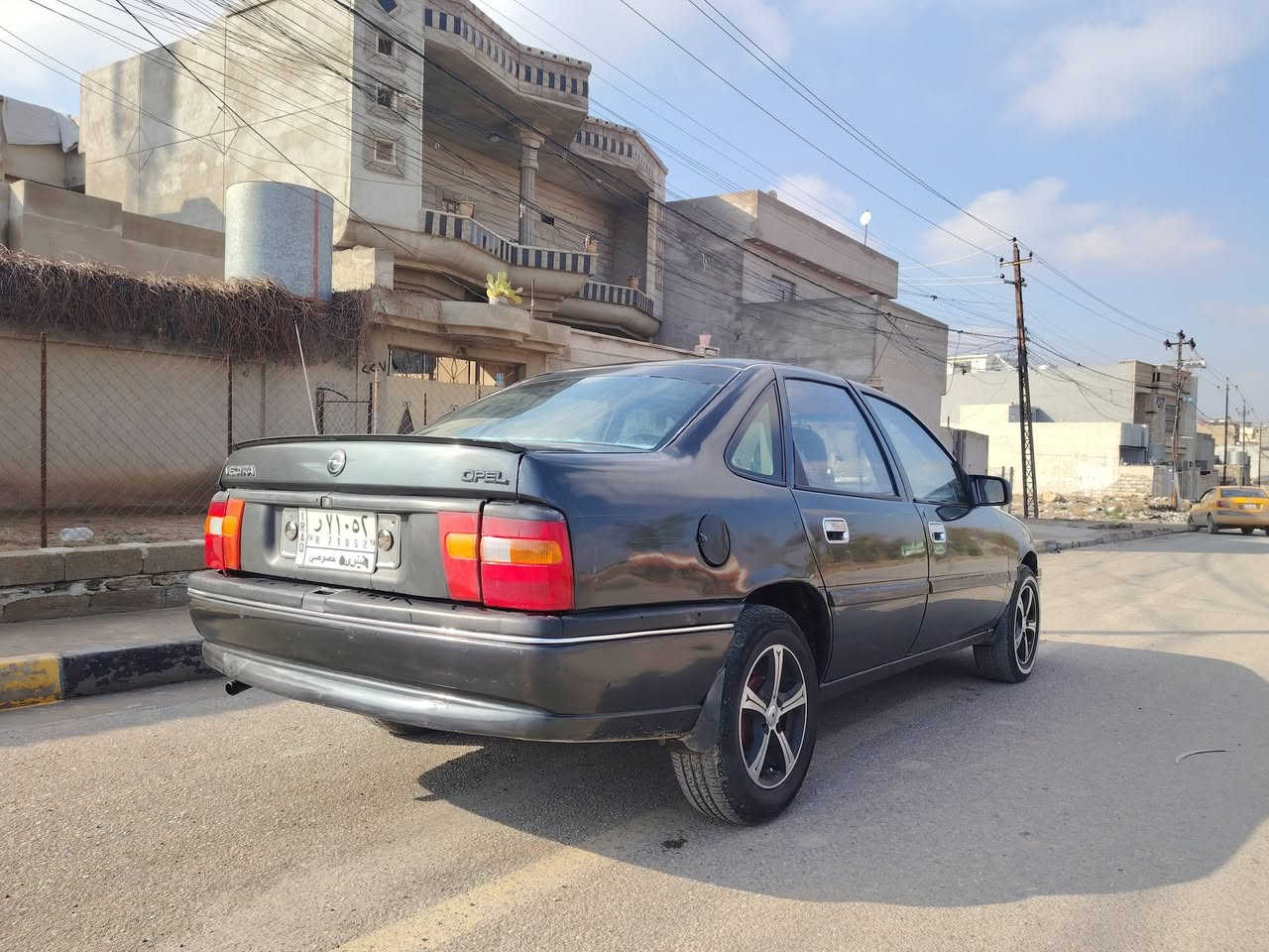 فكترة حجم ١٦ رقم ألماني بيها كوبون محرك كير داخلها حلو تايات بدون اي ضرر ابد ترايها حلو عنوان حي التنك ***********؛؛؛؛؛؛؛ *********** سعر 41
