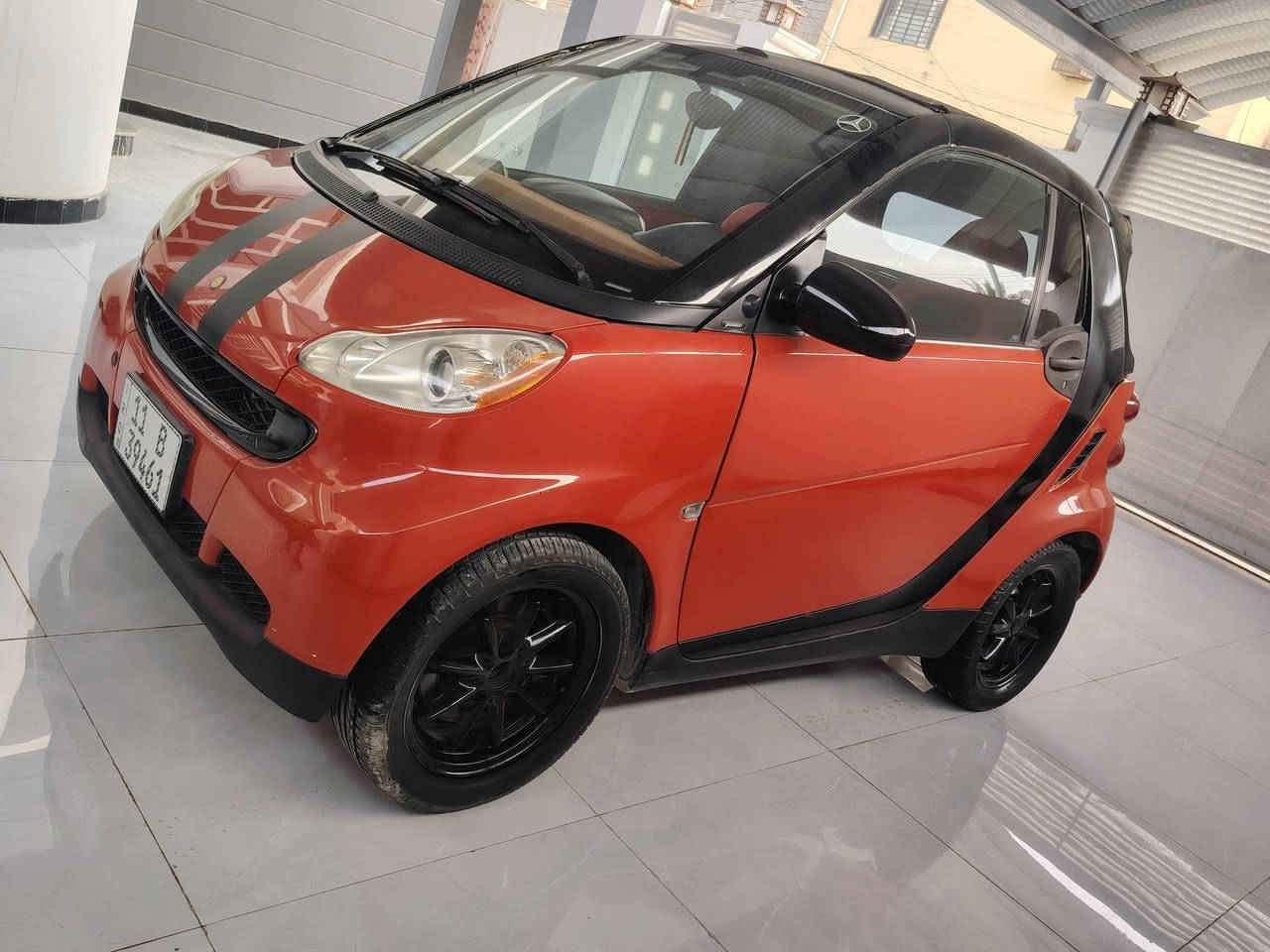 مارسدس سمارت
موديل 2008 
رقم بغداد انكليزي شرط التحويل  
مكينه 3 سلندر. مكفوله 
كير اوتوماتيك مكفول 
تخم تاير جديد 
تبريد ثلج 
صدر امامي وخلفي مضبوطات 
بدون ضرر 
غرفتها حلوه. 

________________________________________

السعر. 42.    نقد فقط بدون قسط. 

مراوس حسب القناعه    

العنوان سامراء  

رقمي. ***********

اخواني. رجاءا.  الميشتري ليعلق  وليتصل.   

شراي.  اتصل  وتدلل.  ارضيك بسعرها.
