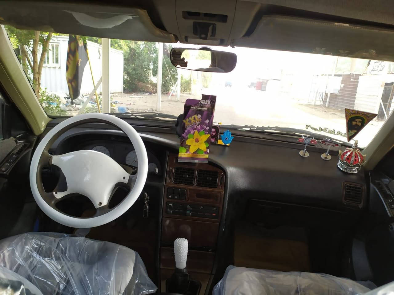 السلام عليكم بيجو بارص موديل 2015 مكفوله من ضربه وتبديل وصبغ مكنيه وكير وحداديه خير  من الله تبريد ثلج سياره جاهزه من كلشي رقم بغداد سنويه 2026 السعر 44 وبيه مجال بسيط تصال عل رقم الهاتف ***********
مكاني بابل بابل سياره مال جناي
