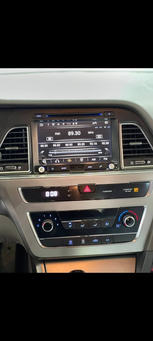 السلام عليكم سوناتا للبيع موديل 2017 امريكي 
***********
