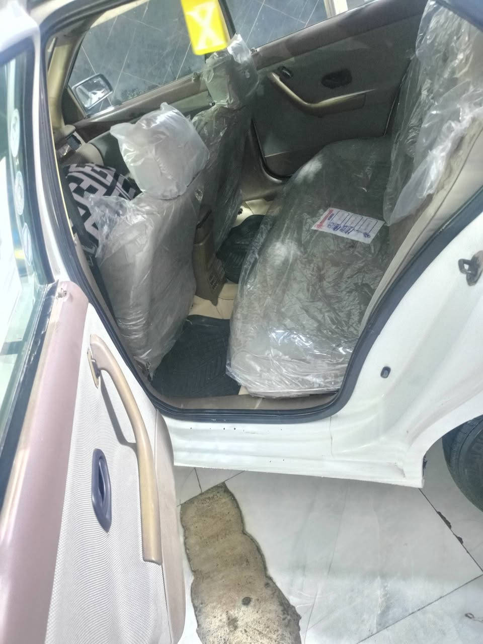 سلام عليكم سمند البيع مديل 2010رقم واسط دولي سياره جاهزه مبدل بيه جاملق وبنيد بدون  دواخل مكينه كير صدر تخم تاير كهرباياته كله شقاله بيه تعمير بس دوس شرط تحويل مكاني واسط نعمانيه سعر 40وبيه مجال ***********
