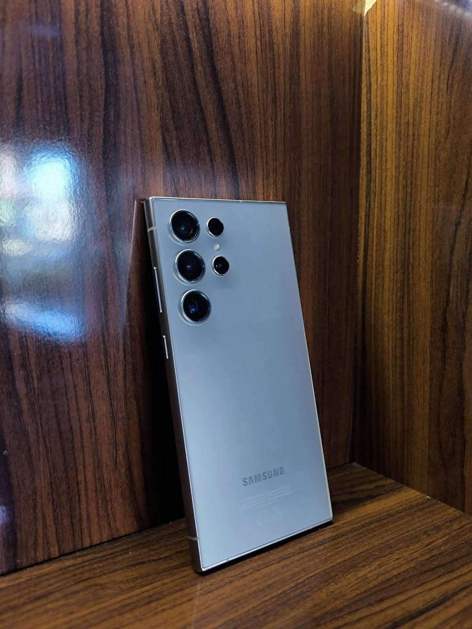 بالقسط على راتب الرافدين مكتب الهدى' 
سامسونك S24 الترا ذاكرة 1 تيرا
نظافة100٪ متوفر قطعة واحدة فقط
موصل حي النور قرب ملعب الكلاسيكو عمارة الصافي مقابل حلويات 
*********** اتصال او  واتساب
*********** اتصال او واتساب
