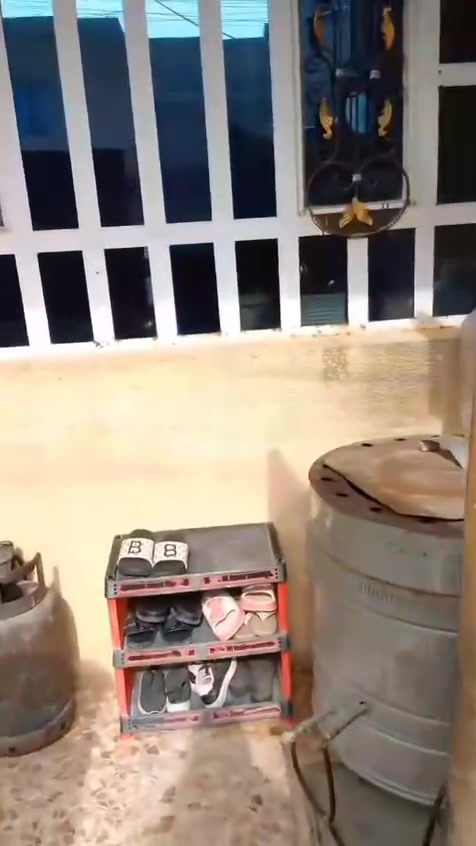 للايجار
بيت نظيف وموقعه مميز، مناسب للعائلة، يتكون من:
• ( استقبال وغرفه و2غرف طابق ثاني)
• (عدد حمامات واحد خارجي حمام +مرافق داخلي واحدطابق ثاني)
• مطبخ

📍 الموقع: (الزعفرانيه دورالشرطه )
💰 بدل الإيجار: (400)

للاستفسار خاص موجود + رقم ***********
📞
