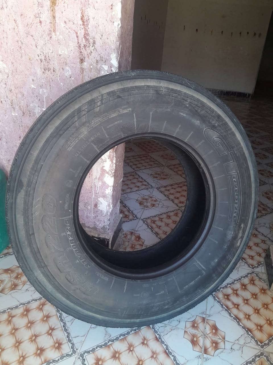 ••• سلام عليكم •••
زوج تايرات جيتي حجم 315/80R22.5 

النظافه 75\100

السعر ورقتين وبيهن مجال 

انتصال على الرقم 

***********

او مراسله الصفحه واحنه بل الخدمه 

المكان واسط
