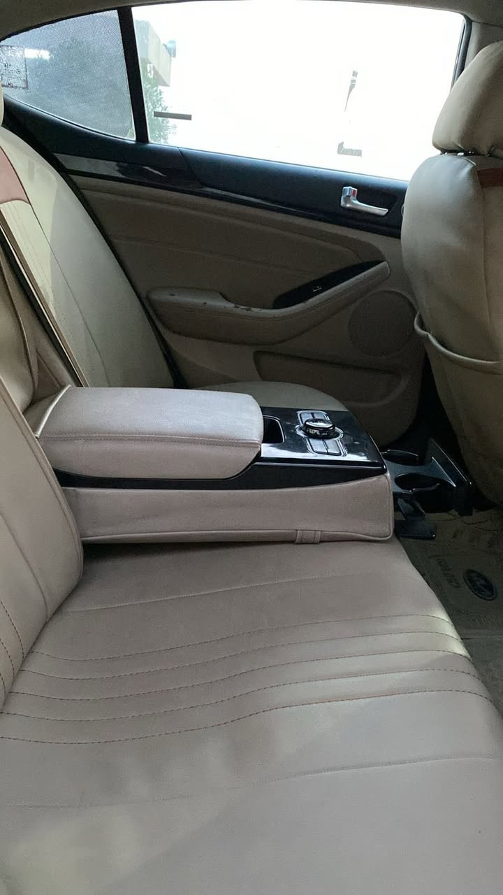 سلام عليكم كادنزه البيع موديل 2014 بغداد خليجي بيه 3 قطع كلير والباقي كله مكفول مكينه وكير تخم تاير جديد سعر 145 بيه ماجل الشري   *********** 
فول السياره بس الباب مو شفط
