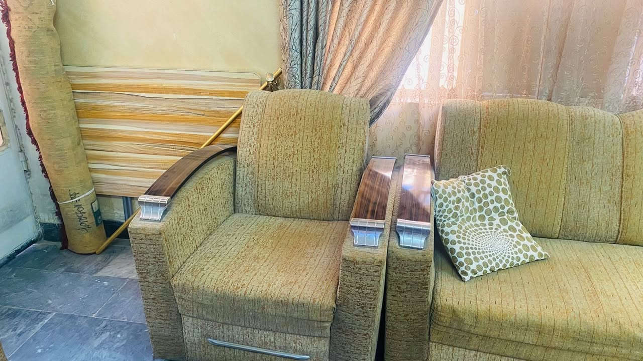 السلام عليكم بيع تخم قنفات تركي ١٠ نفرات وديوان ومبردة كنفيرة وكنتور ماليزي ٣ ابواب


**إذا كنت صاحب هذا الإعلان وتريد حذفه لأي سبب، رجاءا أرسل رسالة إلى الدعم الفني**