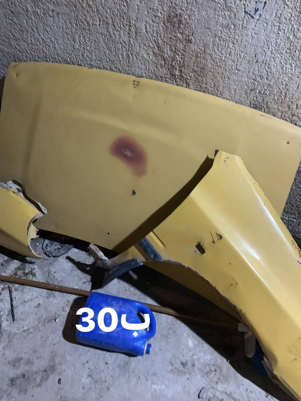 السلام عليكم غراض سايبا للبيع مكان النجف قرب مسجد السهله ***********
