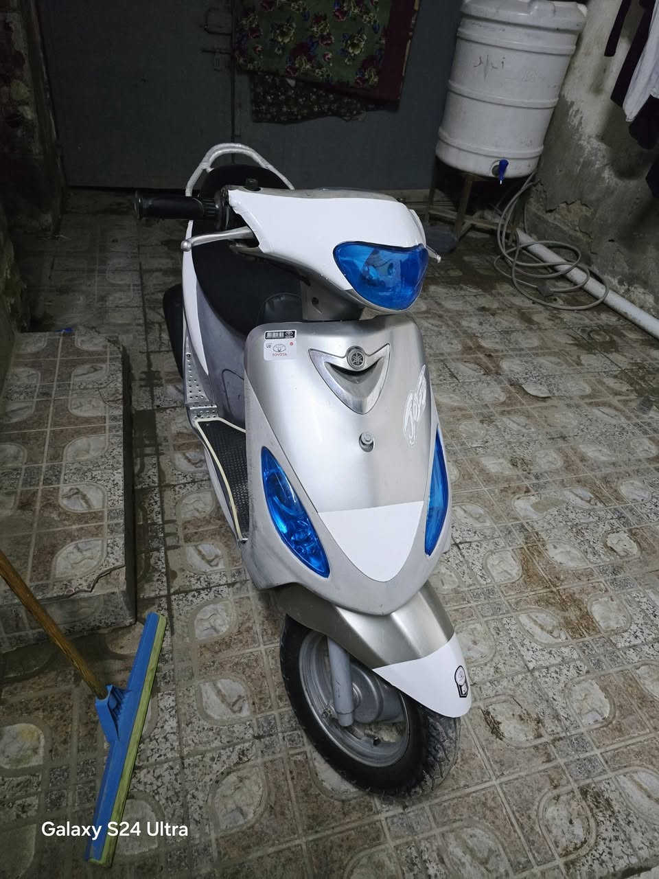 ماكس منغولي حاويه مصار شهرين من طلعتها كفاله عامه من كلشي نگره سلف هندر شغال كهربايات كلها شغاله (للبيع او مراوس بفورزه)السعر 950وبيها مجال للستفسار الاتصال علئ***********-***********
