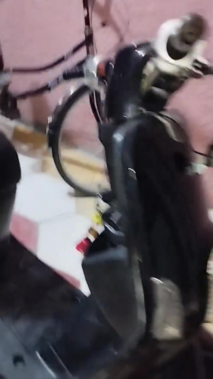 سلام عليكم دراجه بوليسي كامله مكمله كله بلادي بوشه 49 كله بلادي دراجه تخبل كدامكم مابيه نقص+ من هورن سلف هندر كلوبات شغال دراجه تخبل بلاديه كدامكم رايده 660 وبيها مجاال او مراوس ماكس عدله او اربعه كير 🦅


**إذا كنت صاحب هذا الإعلان وتريد حذفه لأي سبب، رجاءا أرسل رسالة إلى الدعم الفني**