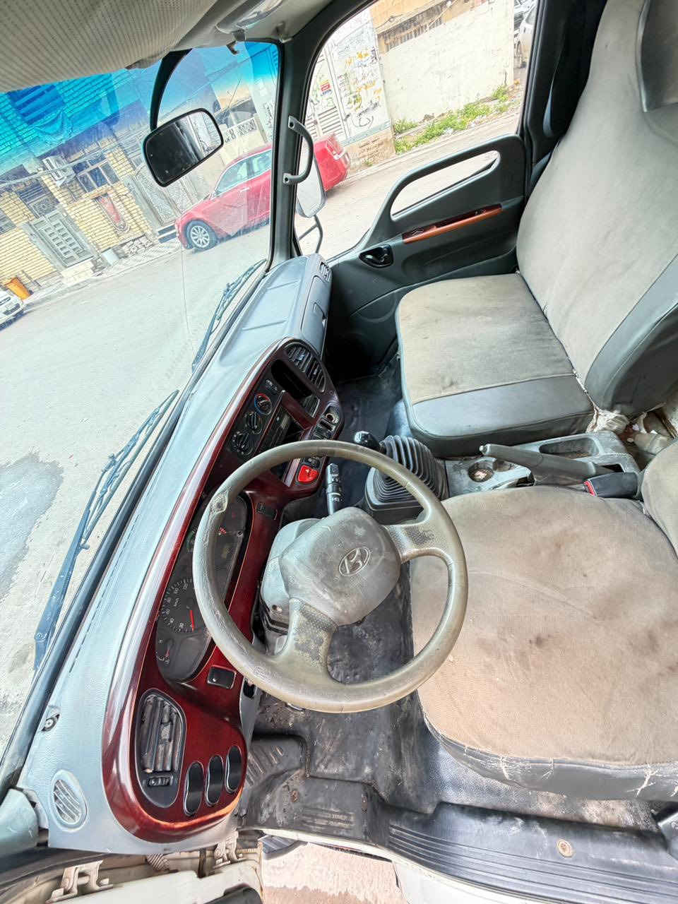 السلام عليكم هونداي موديل 2013 سنويه مساقطة شرط التحويل  كفالة محرك كير اكسل السعر ١٣٥ للاستفسار ***********
