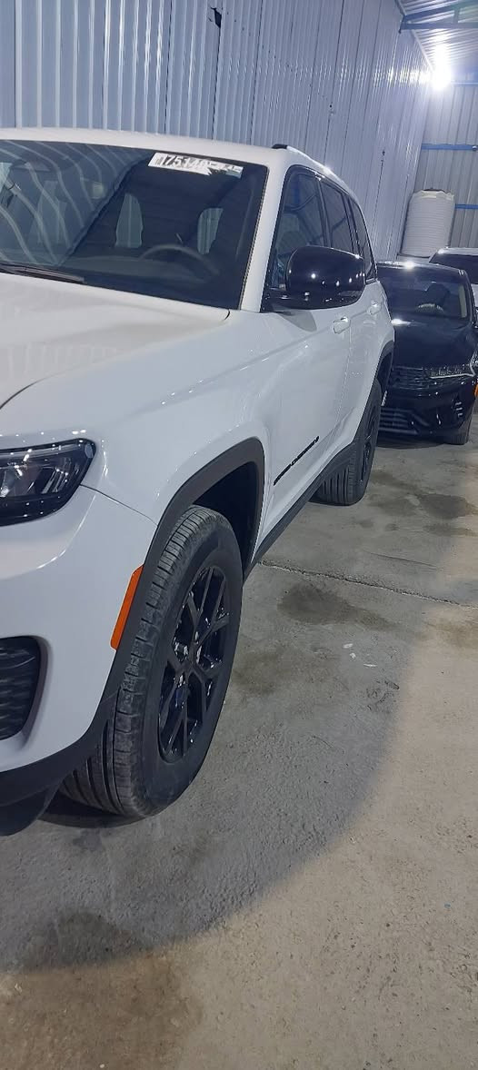 السلام عليكم
جيب لاريدو 2024 
الضرر / تقرير غرق شغال ماشي
للاستفسار الاتصال ***********
