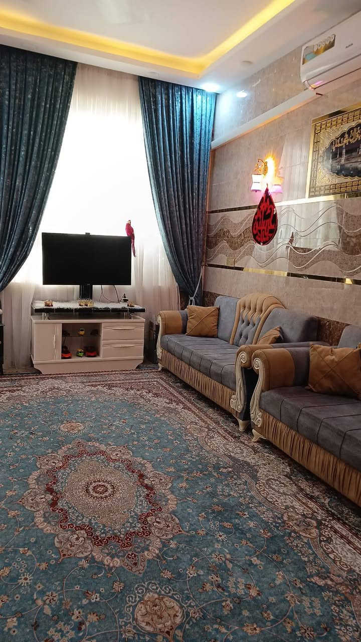 للبيع دار طابق واحد فول بناء درجة أولى المساحة ٢٣٠ م موقع مميز مجاور اسواق ام البنين ع التجاري رقم العقار 25568
الاتصال على الرقم *********** واتساب
