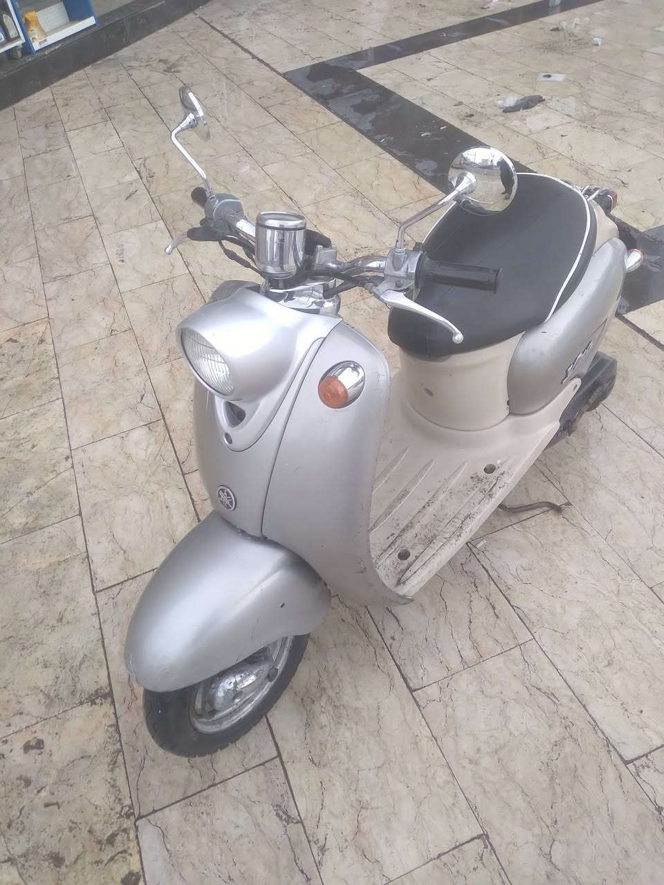 سلام عليكم دراجه كلاسك فحل البيع سلف هندر اشاير لايت هورن قفل صندك قفل استرين تخم  تاير جديد دبالت امامي خلفي شغال كابريت اصليه شوته اصليه صالصنه اصليه جيب مصلح وتعال افحص مكاني بغداد ساحت الطيران رقمي ***********السعر 425
