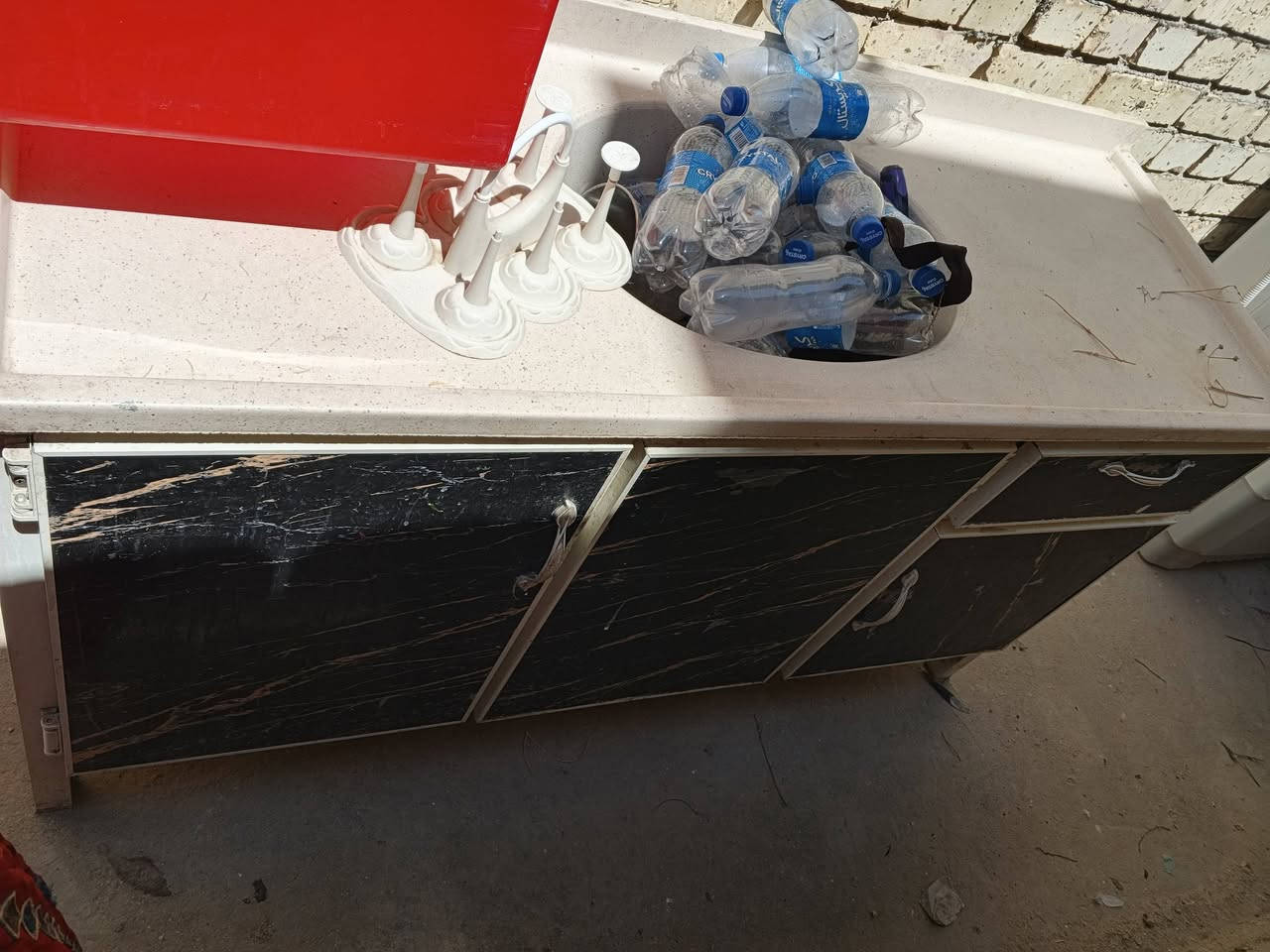السلام عليكم
سنك مرمر جديد للبيع ب65وبي مجال مكان طويريج جديد اريد ابيعه ميكفي قياسه ويه كاونتر


**إذا كنت صاحب هذا الإعلان وتريد حذفه لأي سبب، رجاءا أرسل رسالة إلى الدعم الفني**