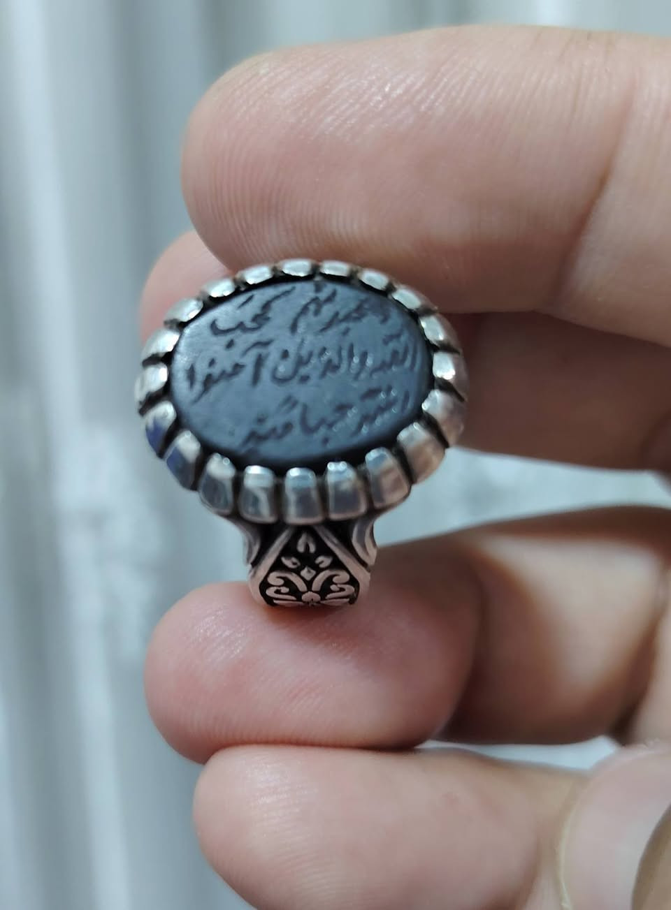 السلام عليكم للبيع خاتمين الحجر الصيني مخطوات قديمات سعرهن على الخااااص مكاني بغداد


**إذا كنت صاحب هذا الإعلان وتريد حذفه لأي سبب، رجاءا أرسل رسالة إلى الدعم الفني**