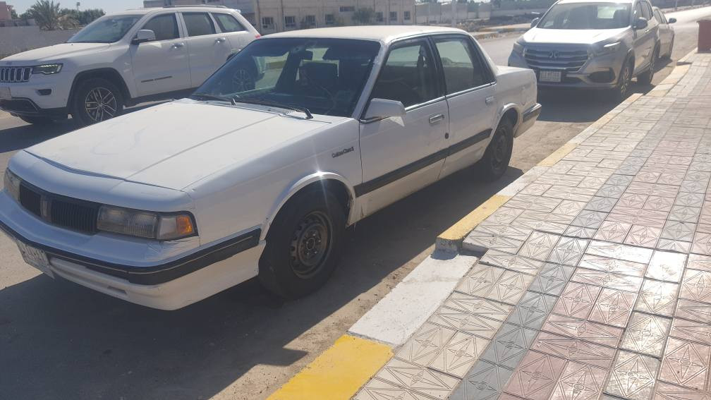 اولدز مكينه وكير حاويه مال كورله تشك الكاع بل شلعه سياره حلوه مال موضف يروح ويرجع بيها تخم تاير ماصاله شهر جديد كهربايات شغاله عده التبريد كامل بس عوزه ربط وبيها والشراي يخابر السعر 35  *********** بغداد, العراق
