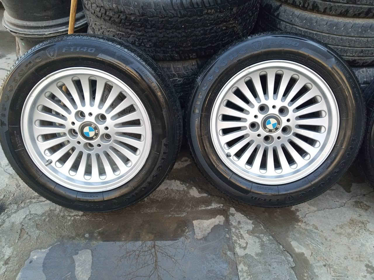 تاقم تایە و ویلی 16 بیلاد سەقەر جوانترین ویلی  BWM
بەشەرتی هەموو شتێک تاقمێ تایەی ئەمریکی لە سەر
بۆ گۆرینەوە گۆرینەوە لەگەڵ هەموو ویلێ دەکەم
***********
***********
