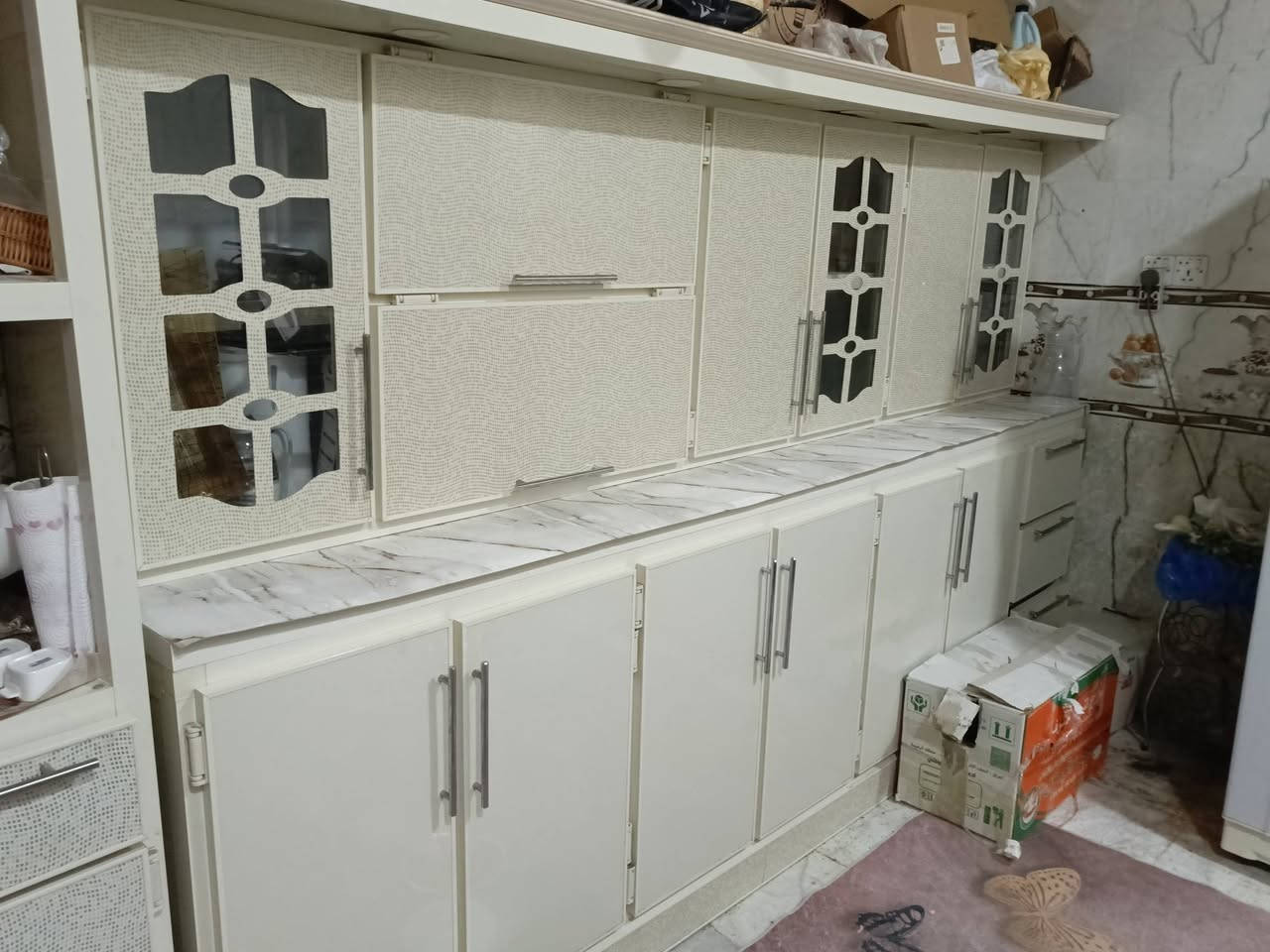 سلام عليكم لبيع كاونتر كامل معه لمحلق و سنك 500 وبي مجال
ديوان 10م تزكام جديد سعره ب600 وبي مجال
وهاذه رقمي و بل خدمه***********
