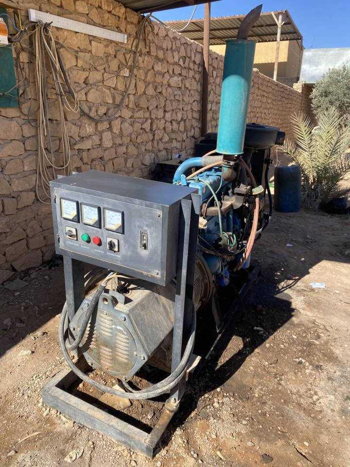 يا الله السلام عليكم مولد بيركنز صيني للبيع ٥٠كي في ٤ بستم شغال ونضيف مكانه الانبار وعندي توصيل لك أنحاء العراق للاستفسار ***********
