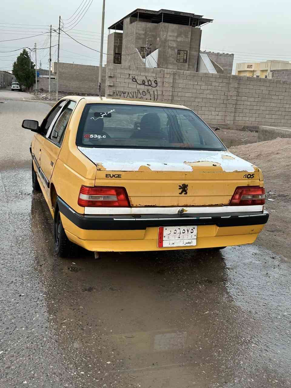 السلام عليكم 
بيجو 405 
مديل 2014
حدادية 100/80
باتري جديد سلف جديد دينمو جديد
مصفرة هيئة وغرامات السنوية 2026
مكينة ستوة شادهة جديدة 
تبريد شغال ثلج ❄️ 
تخم تاير جديد 
لايت زنون 
*********** رقم تليفوني
مكاني ابو الخصيب 
السعر 25 ورقة
