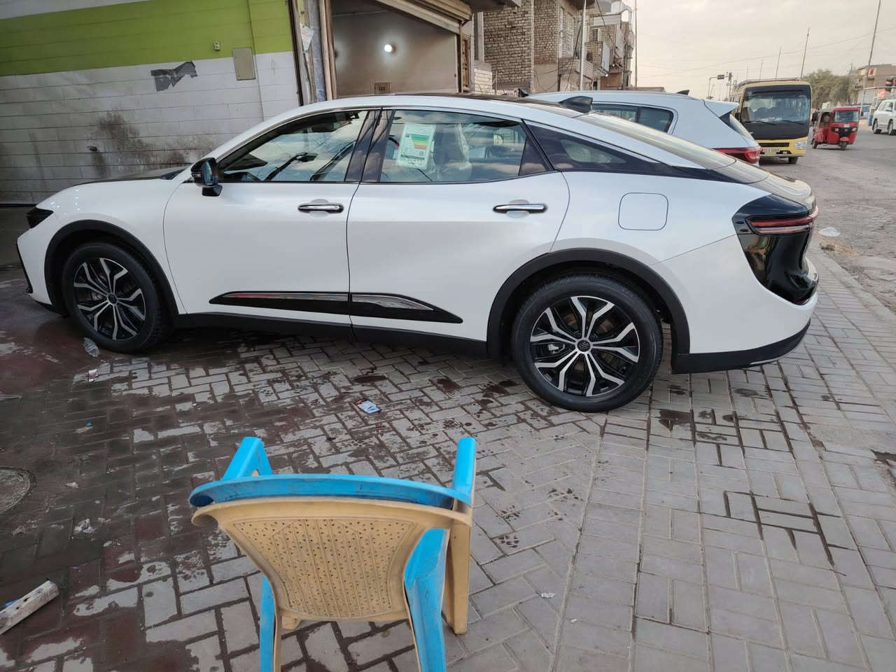 تويوتا كراون 2023
مواصفاتها: 
كشنات تبريد
اربع كامرات
سيارة مكفولة
ماشية ٢٤ الف
سيارة خليجية

مكان السيارة: بغداد الشعب

السعر :٣ دفاتر و٣٠ ورقة بيها مجال بسيط

***********
