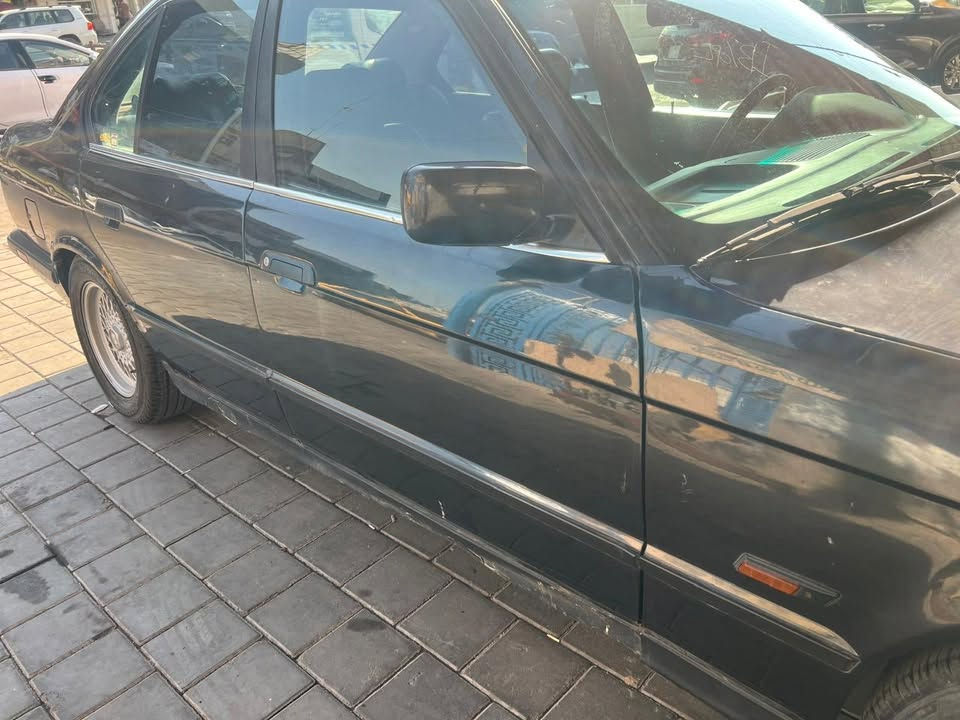 سلام عليكم 525 مسكر عدل سياره بلاديه بدون صبغ ولا ضربه جاهزه بس نقص تبريد موديل 90 رقم بغداد تحويل مباشر بسمي سعره 65 وبيه مجال قليل للستفسار ***********

