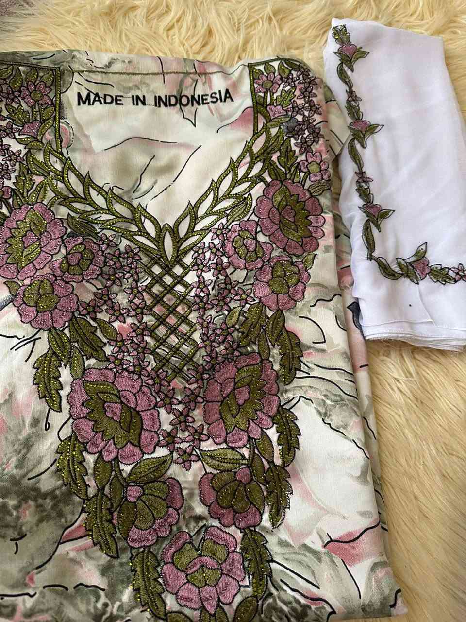 متوفر مخور رمضاني تواصل واتساب ***********
