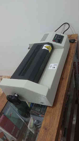 السلام عليكم 
للبيع 
طابعة Hp 
طابعة Epson 
جهاز كبس 
ملاحظه / بعدهن جدد ومستخدمات قليل حيل 
للاستفسار /  ‭0780 369 4325‬
