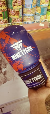 شباب كفوف ملاكمه البيع السعر 35 و بي مجال الستفسار الرقم  07742333404 ...