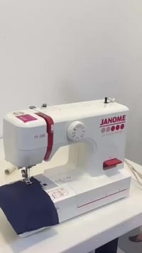 مكينة خياطة
