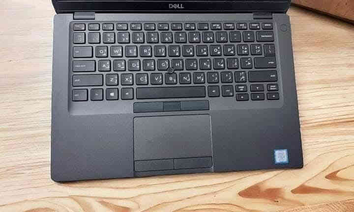 عروض النااار 🔥🔥
لابتوب دل سلم رفيع جدا من فئة  الجيل الثامن ورام 16 كيكا بنظافة عالية جدا بسعر ٢٤٠ الف دينار فقط!

💭 مواصفات اللابتوب⚡⚡⚡⚡ ⬇️

Dell Latitude 5400
Core i5 - 8th 
Ram: 16 GB 
Hard: 256 GB - SSD
Graphic card: Intel (R) HD Graphics 620 - 8 GB
Screen: 14 Inches لمس 
Keyboard: English - Arabic

لابتوب Dell Latitude 5400
كوراي 5 - الجيل الثامن 
رام: 16 كيكا 
هارد: 256 كيكا - SSD
كرت شاشه داخلي 8 كيكا 
حجم الشاشه 14 انج لمس
كيبورد ضوئي - ليزري ( عربي - انكليزي) شاشة لمس
السعر: ٢٤٠  الف دينار فقط.

🎁🎉  الهدايا والملحقات 🎉🎁

♡ حقيبة
♡ ماوس 
♡ شاحنة 

⭐️ يوجد توصيل لجميع محافظات العراق 🚚
♡ 5 ألف لبغداد.
♡ 7 ألف لجميع المحافظات.

📝 للحجز والاستفسار، 
يرجى التواصل معنا عبر ماسنجر الصفحة
او عبر الواتساب: ***********
🤝 مركز نانو تكنولوجي 
لبيع وشراء اللابتوبات المستخدمة في العراق
العنوان: بابل - المحاويل - حي الاسرة 

ضمان من اي عطل لعشرة أيام لجميع القطع.
