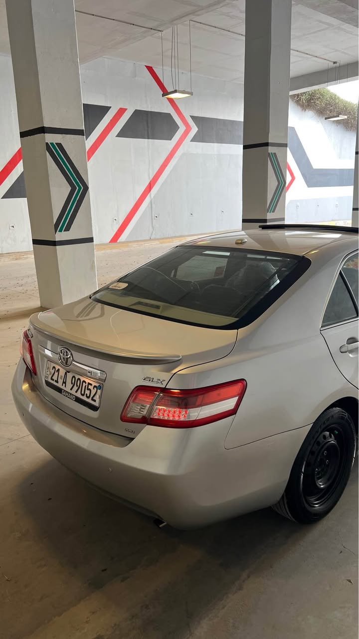 تۆیۆتا کامری 2011 Glx خلیجی
فول مواسەفات( سلایت - پەردە - ناو فۆرمیگا - کوشنی سایەق کارەبا - حاسەی پێش و دوا - کامێرا )
یەک پەلە بۆیاخ لە سندوق 
مەکینە بەشی سەرەوە کراوەتەوە بە شەرت 
کەم کردن و بوخار و سەوتی دیجیتالی نییە
١٦٧ هەزار کیلۆمەتر حقیقی ڕۆیشتووە 
٢ سویچ بیلادی ماوە سەیارەکە زۆر تازە و پاک ماوەتەوە 
(ویلە بیلادیەکانی ماوە)
سەنەوی بە ناوی خۆمەوەیە ٢٠٢٧ بەسەرئەچێت

0770 360 1013
*********** السليمانية, العراق
