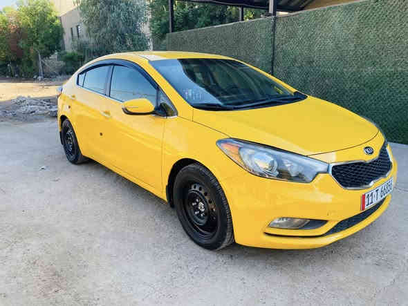 السلام عليكم كيا فورتي 2015 مكينه 2000 gdi بحاله جيده جدا لا صوت لاتبخير الكير جيد جدا السياره نظيفه لحد يقارنه بالمهجومات بالسوق مداريه كلش بالنظافه ونوعيه الدهن البجم كبس السياره داخله نظيف الصدر 90 بالميه التبريد شغال وبارد السياره تاخذه كبل للشارع مال شغل ظربته شويه بالجاملغات الاماميه صفح ومن وره عله كد شبر بالحوض 
السعر 105 وبيه مجال واليجيني ماارجعه مكاني بغداد حي القاهره جامع النداء 
***********
***********
