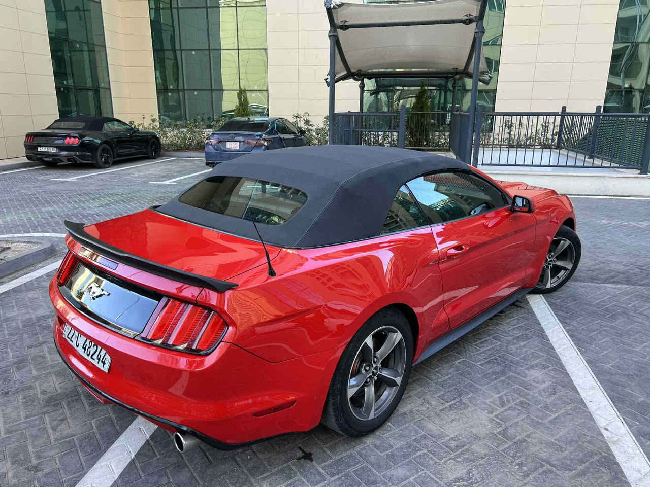 واحد من انظف الموستنكات للبيع بيها فقط نص باب صبغ بدون دواخل بدون ايرباك ، تغليف السقف جديد و مضبوط 
دواخل السيارة مغلفة جلد و جديدة من خارج و من الداخل
موجودة باربيل و سعرها ١٥٣ ورقة أربيل, العراق


**إذا كنت صاحب هذا الإعلان وتريد حذفه لأي سبب، رجاءا أرسل رسالة إلى الدعم الفني**