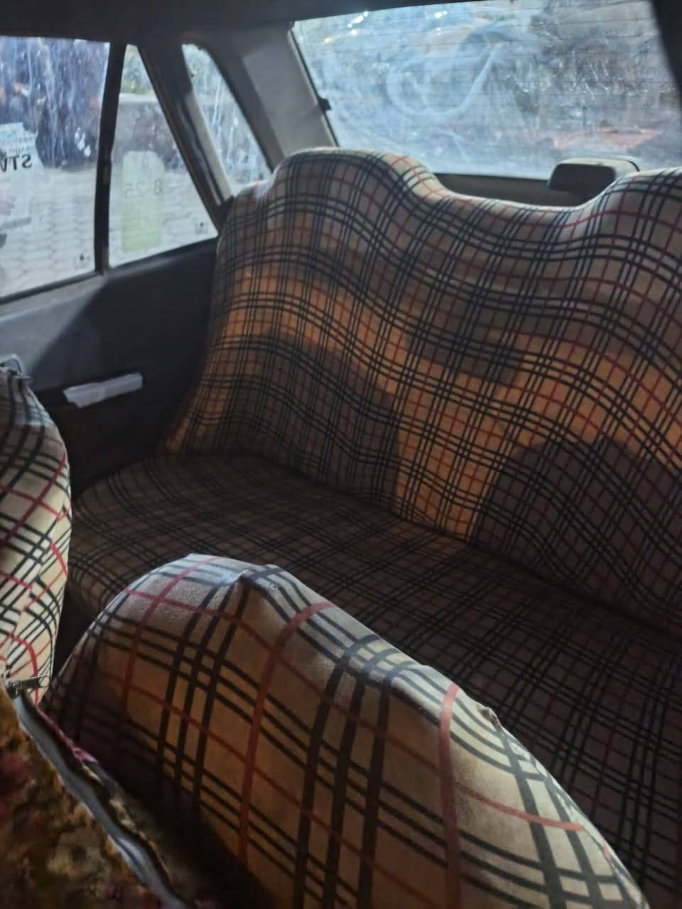 سلام عليكم سايبه مديل 12 بيها خيط بخار سيارة حلوا حداديه زينه راعيها ماوصله سعر 8 وبيها مجال مكاني نجف حي الوفاء ***********
