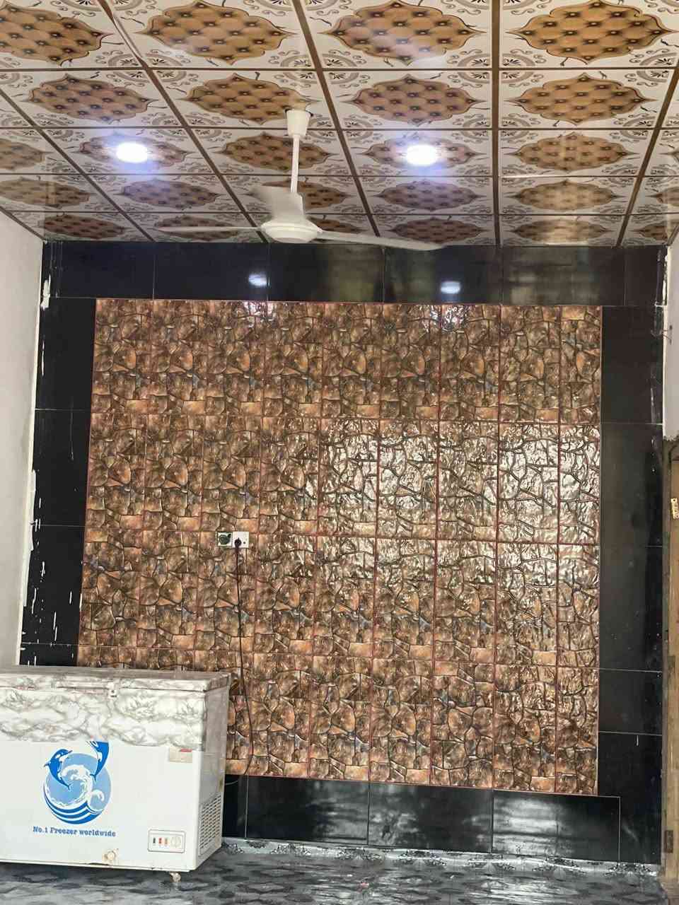 بيت البيع المساحه 100متر على طريق ابو جاسم حي المنتظر يبعد عن شارع العام ٣٠٠متر  غرفه نوم ١ ستقبال وصاله ومطبخ وصحيات السعر 16 مليون عنوان  مكتب  السعدي للعقار  بابل المسيب على طريق ابو جاسم قرب حي النوار مقابل فرن صمون *********** واتساب
