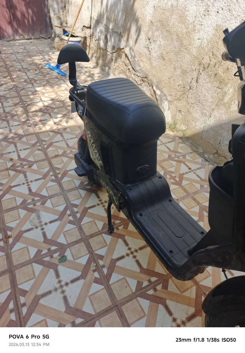 دراجه شحن نظيفه صارلي 3 اشهر مشتريها
استعملها فقط للدوام بيها بلوتوث وبيها رادارات سرقة شحنها يكفي 45 كيلو وبيها بصمة وكارت وسويج للتشغيل بطارياتها مابيهن شي ولا مبدلات نضيفه فول بس محتاج وبعتها وبيها فقط عطل واحد وسعر تصليحه 25
السعر:375 
سبب البيع: محتاج 
عن الحلال والحرام بيها عطل واحد وهوه الفيوز سعر التصليح مالتها 25 الف فقط الي يريد يشتري يتفضل خاص والمايشتري لايجي بس يحچي او واتساب على هذا الرقم ***********
