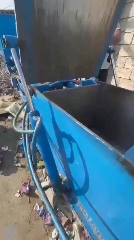 مكبس قواطي عراقي للبيع نظيف جاهز للشغل العنوان النجف الاشرف شارع المطار
مستعجل على البيع 
السعر 5 مليون وبيه مجال


**إذا كنت صاحب هذا الإعلان وتريد حذفه لأي سبب، رجاءا أرسل رسالة إلى الدعم الفني**