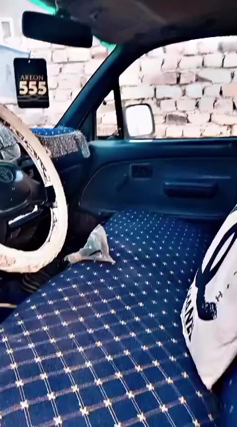 جمره للبيع الموديل 1999 كفاله عامه من شاصي لامكينخ وكير وكسن وقماره  سعر 70وبيه مجال الشراي بيه خير ويدلل***********
