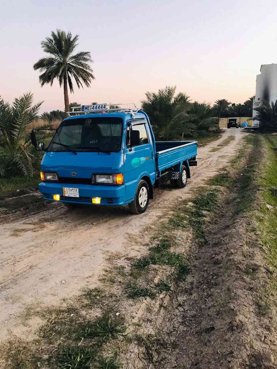 السلام عليكم اخوان كيا للبيع 1994رقم واسط ماكينه كير حداده كله جديد مصبوغه جماليه فقط سنويه نافذه 5سنوات. ثاني يوم مداور دوشمه جديده المكان حله الحمزه الغربي للاستفسار الاتصال ***********.    .‏‪***********‬‏السعر 50وبيه مجال بسيط
