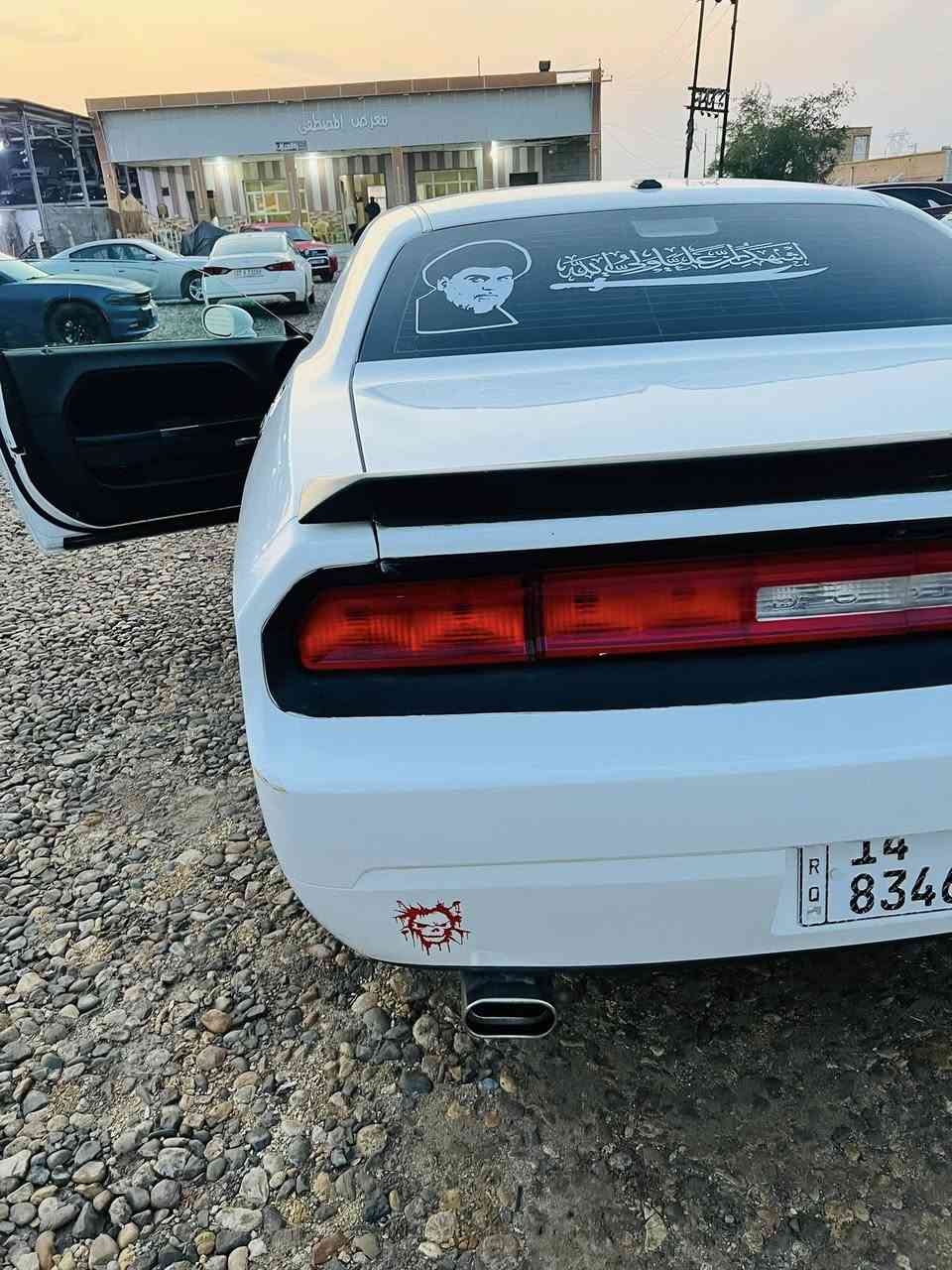 السلام عليكم 

دوج جالنجر SXTبلاص 2014
سياره حلوه وكامله من كلشي 
كير ومحرك 
حداديه جديده 
منضومه تبريد جديده 
تخم تايرات جدد 
كشنات حمر 
سياره جاهزه من كلشي وحلوه ونضيفه 
سعرها ١٢٠ورقه وبيها مجال للطيبين 
تواصل (***********) وتساب ،هاتف
او مراسله الصفحه
